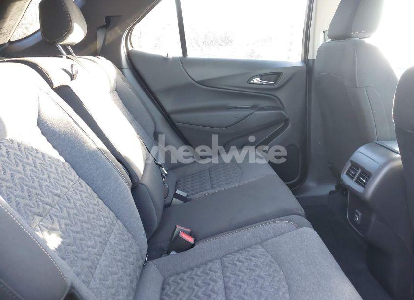 Photo 8 of 2024 Chevrolet Equinox FWD LT (VIN 3GNAXKEG1RS155915)