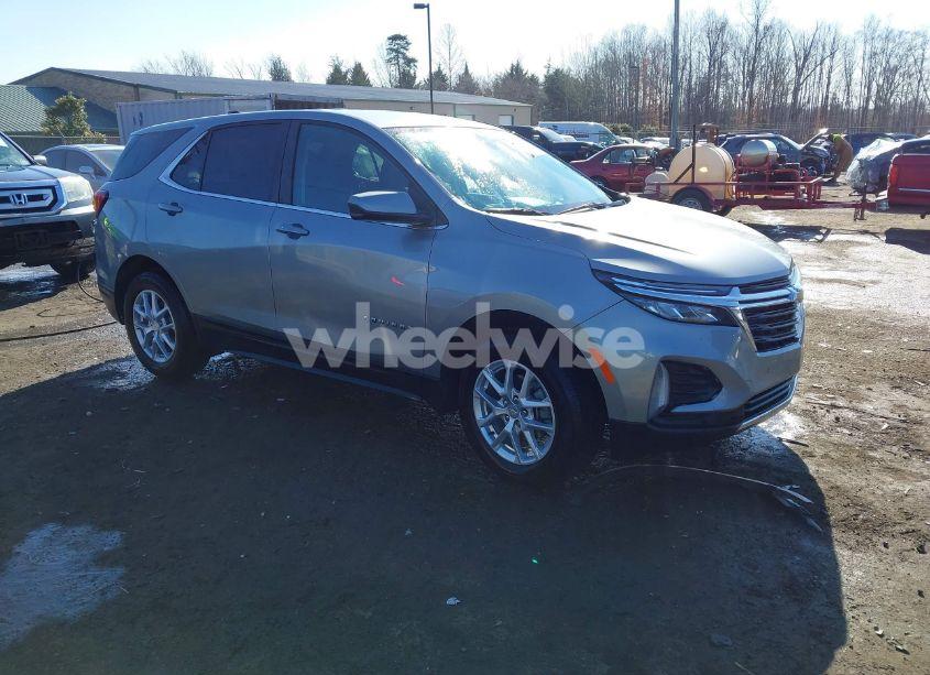 2023 Chevrolet Equinox FWD LT (VIN 3GNAXKEG2PL272426) main photo