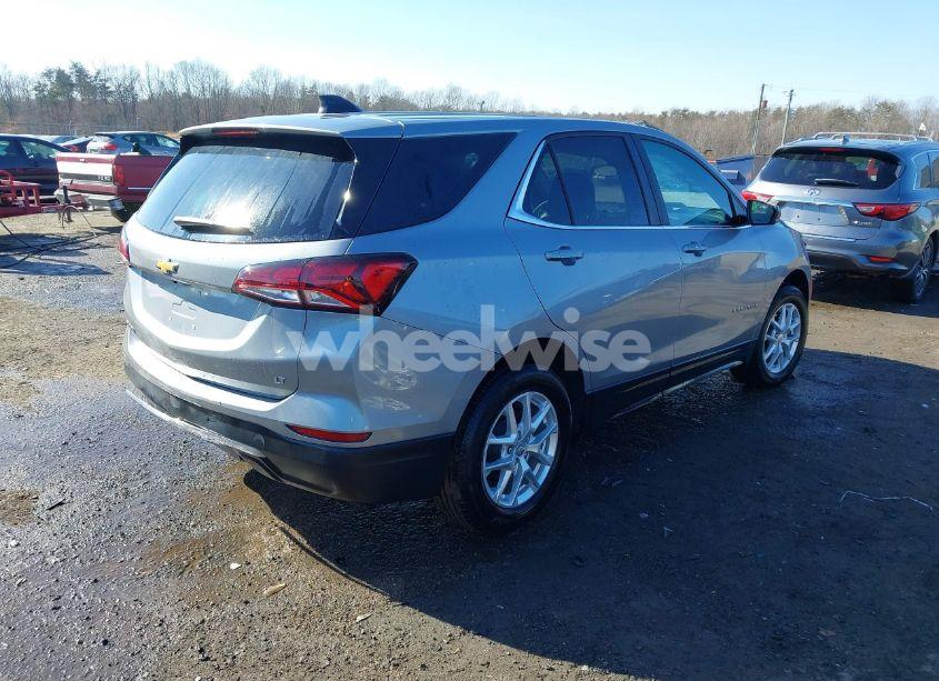 Photo 4 of 2023 Chevrolet Equinox FWD LT (VIN 3GNAXKEG2PL272426)