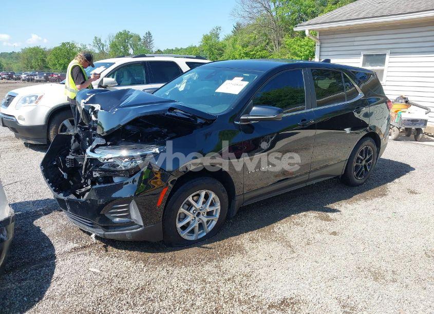 Photo 2 of 2024 Chevrolet Equinox FWD LT (VIN 3GNAXKEG2RL115742)