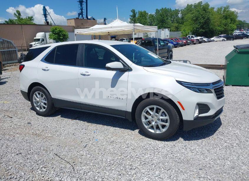 2024 Chevrolet Equinox FWD LT (VIN 3GNAXKEG2RL242152) main photo
