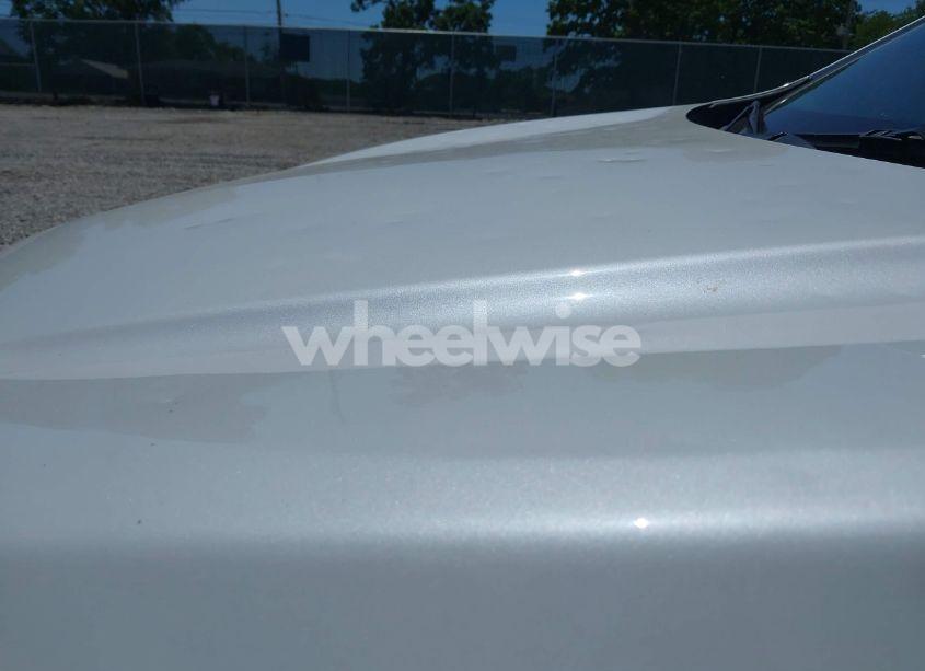 Photo 6 of 2024 Chevrolet Equinox FWD LT (VIN 3GNAXKEG2RL242152)