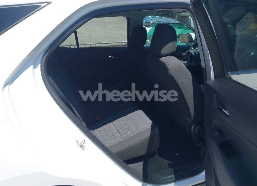 Photo 8 of 2024 Chevrolet Equinox FWD LT (VIN 3GNAXKEG2RL242152)