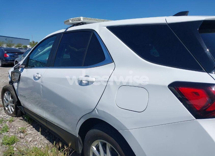 Photo 14 of 2024 Chevrolet Equinox FWD LT (VIN 3GNAXKEG2RS105279)