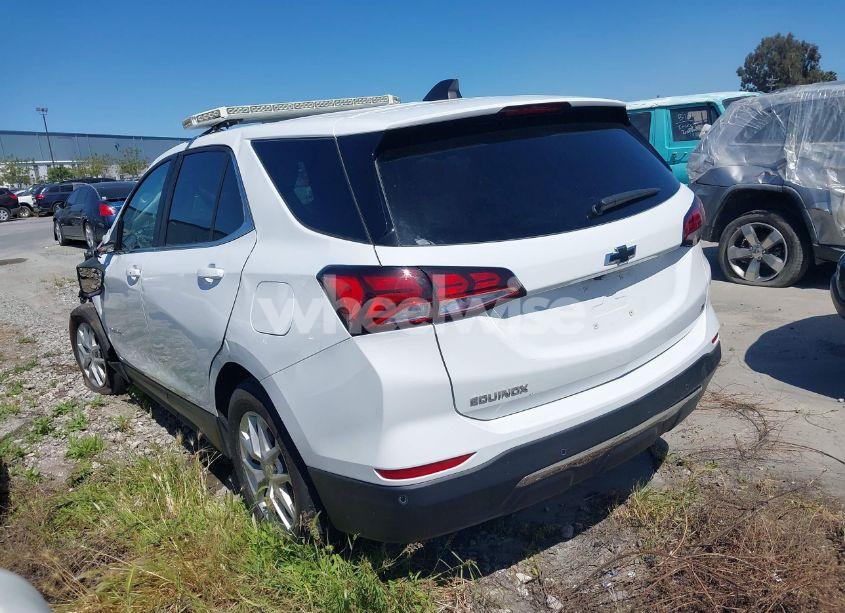 Photo 3 of 2024 Chevrolet Equinox FWD LT (VIN 3GNAXKEG2RS105279)