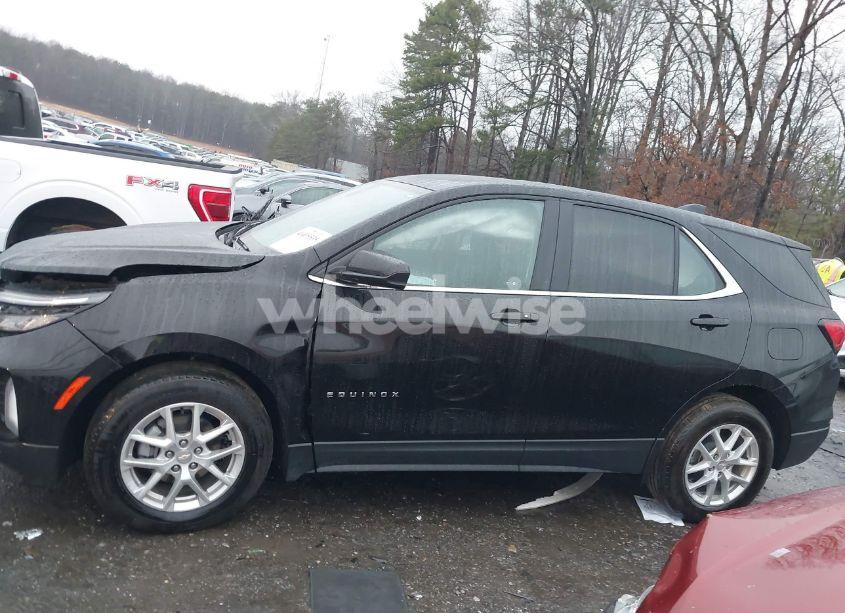 Photo 14 of 2023 Chevrolet Equinox FWD LT (VIN 3GNAXKEG3PL204815)