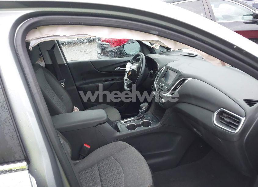 Photo 5 of 2023 Chevrolet Equinox FWD LT (VIN 3GNAXKEG3PS198746)