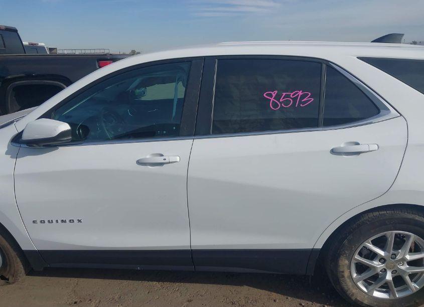 Photo 14 of 2024 Chevrolet Equinox FWD LT (VIN 3GNAXKEG3RL329509)