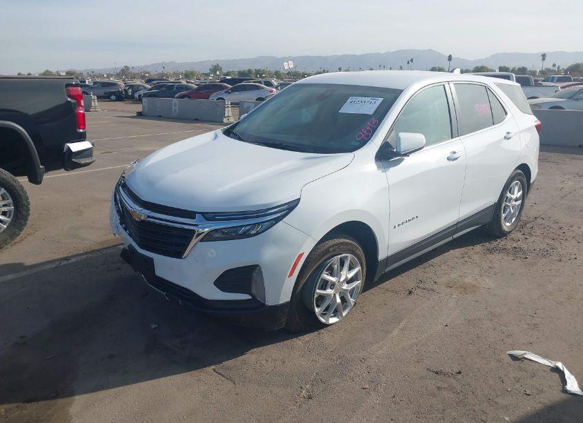 Photo 2 of 2024 Chevrolet Equinox FWD LT (VIN 3GNAXKEG3RL329509)