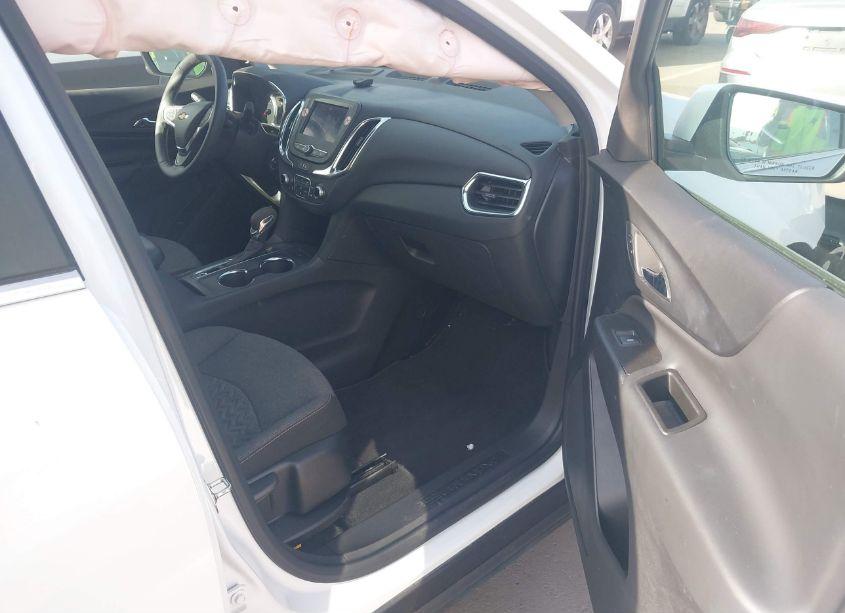 Photo 5 of 2024 Chevrolet Equinox FWD LT (VIN 3GNAXKEG3RL329509)
