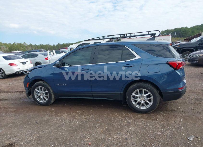 Photo 13 of 2024 Chevrolet Equinox FWD LT (VIN 3GNAXKEG3RL372635)