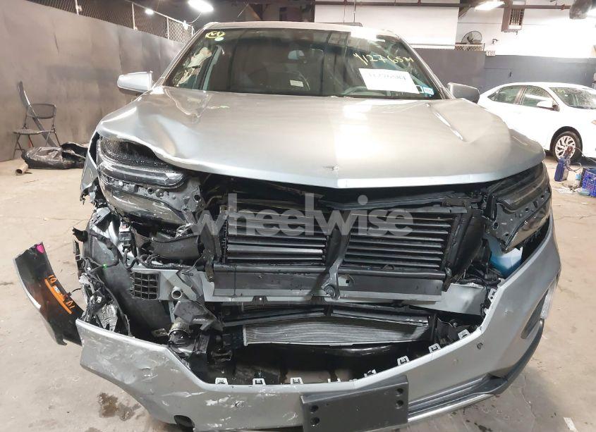 Photo 6 of 2024 Chevrolet Equinox FWD LT (VIN 3GNAXKEG3RS213068)