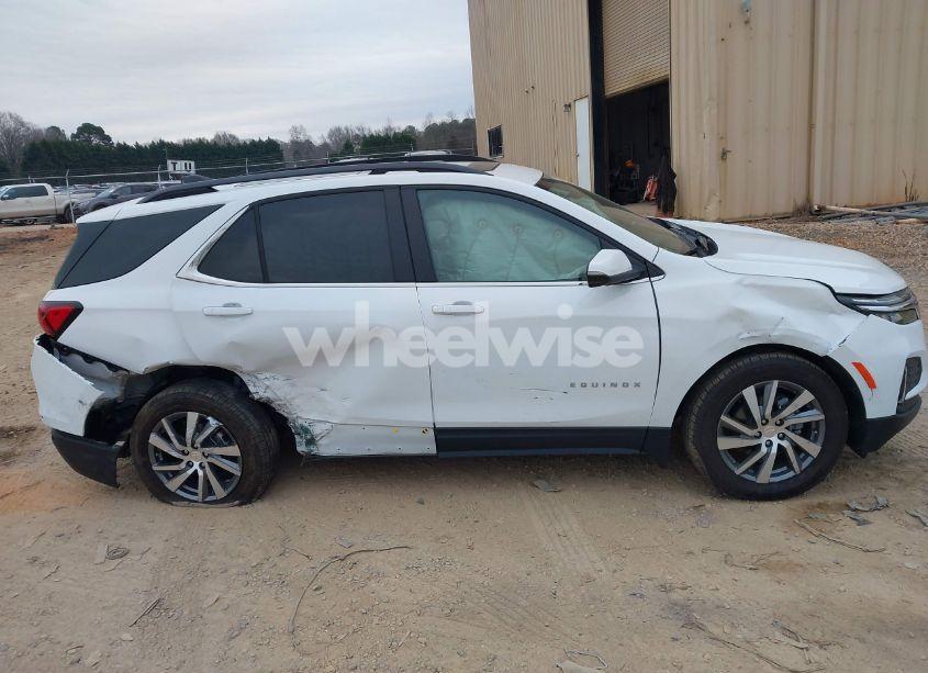 Photo 13 of 2023 Chevrolet Equinox FWD LT (VIN 3GNAXKEG4PL254736)