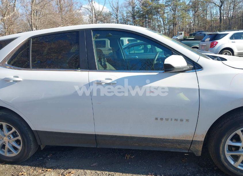 Photo 13 of 2024 Chevrolet Equinox FWD LT (VIN 3GNAXKEG4RL113099)