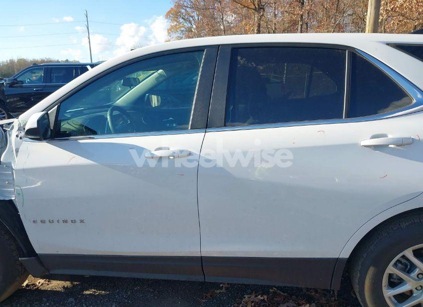 Photo 14 of 2024 Chevrolet Equinox FWD LT (VIN 3GNAXKEG4RL113099)