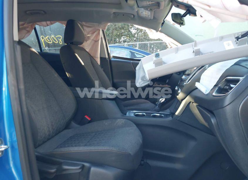 Photo 5 of 2024 Chevrolet Equinox FWD LT (VIN 3GNAXKEG4RL145518)