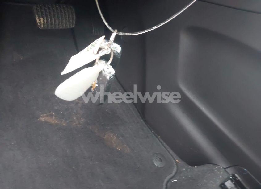 Photo 11 of 2024 Chevrolet Equinox FWD LT (VIN 3GNAXKEG4RL325906)