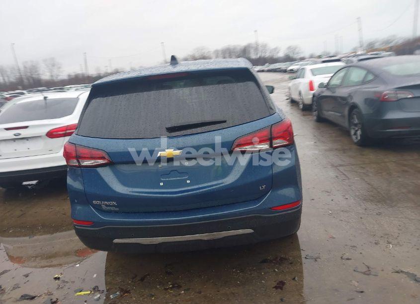 Photo 16 of 2024 Chevrolet Equinox FWD LT (VIN 3GNAXKEG4RL325906)