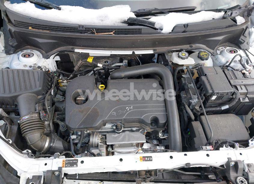 Photo 10 of 2024 Chevrolet Equinox FWD LT (VIN 3GNAXKEG4RL353172)