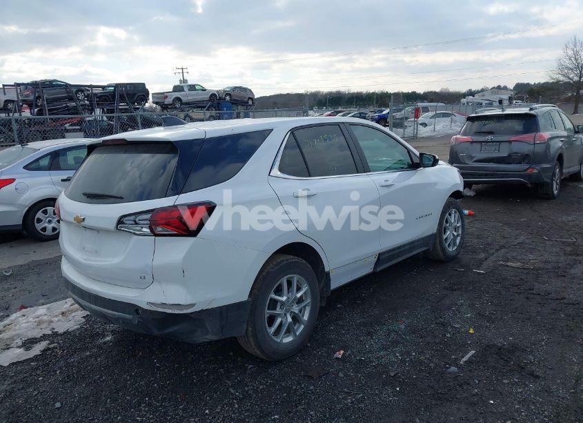 Photo 4 of 2024 Chevrolet Equinox FWD LT (VIN 3GNAXKEG4RL353172)