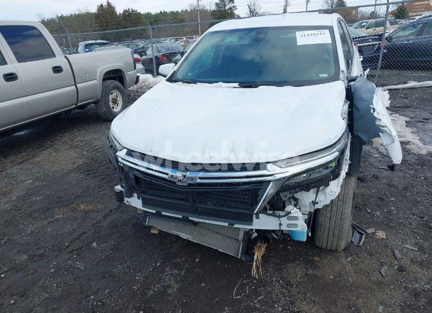 Photo 6 of 2024 Chevrolet Equinox FWD LT (VIN 3GNAXKEG4RL353172)