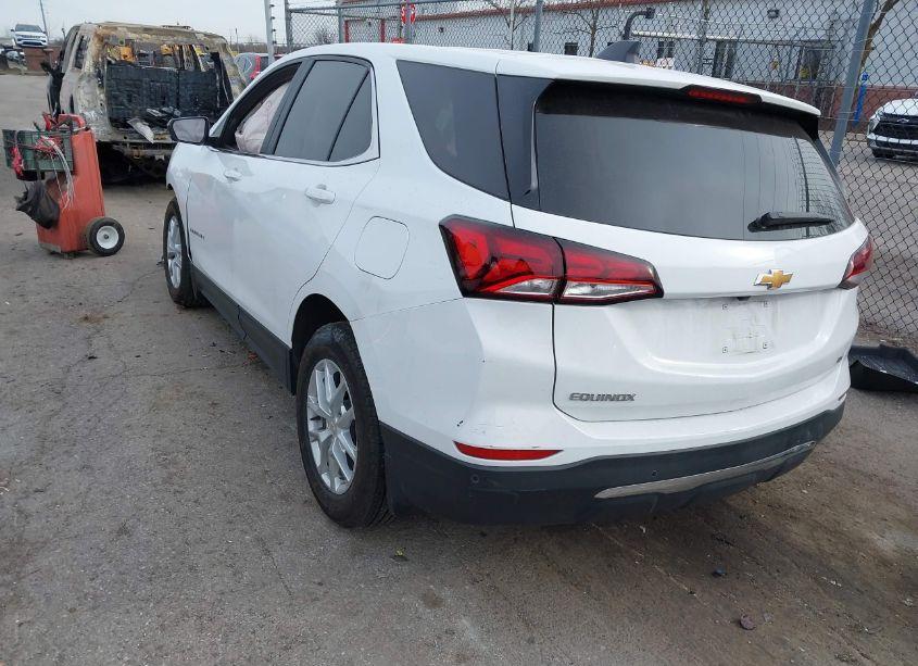 Photo 3 of 2024 Chevrolet Equinox FWD LT (VIN 3GNAXKEG4RS107308)