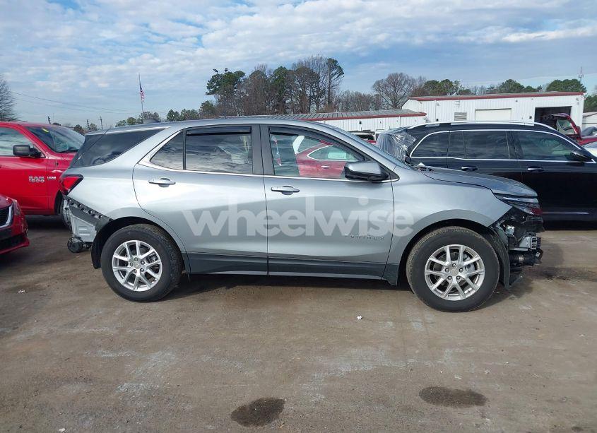 Photo 14 of 2024 Chevrolet Equinox FWD LT (VIN 3GNAXKEG4RS125825)
