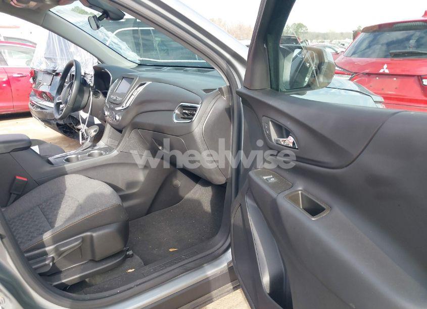 Photo 5 of 2024 Chevrolet Equinox FWD LT (VIN 3GNAXKEG4RS125825)