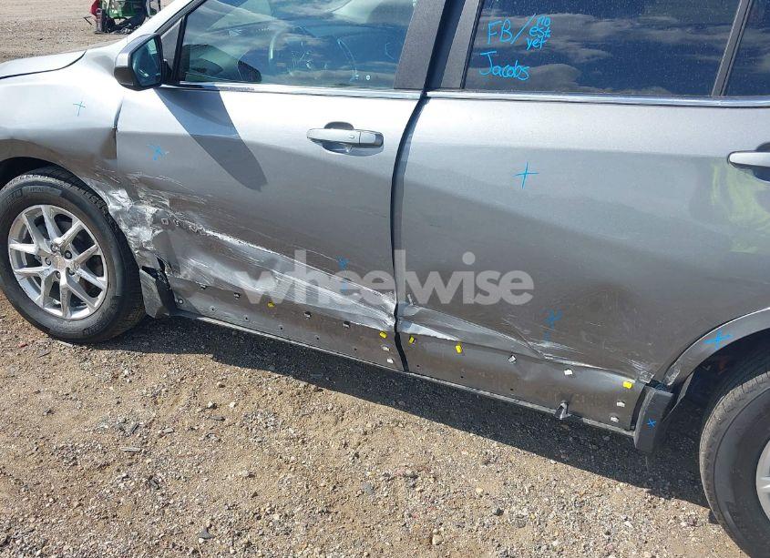 Photo 18 of 2023 Chevrolet Equinox FWD LT (VIN 3GNAXKEG5PL134847)