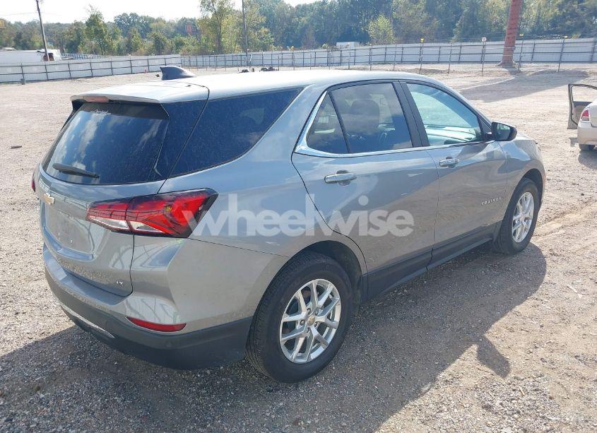 Photo 4 of 2023 Chevrolet Equinox FWD LT (VIN 3GNAXKEG5PL134847)
