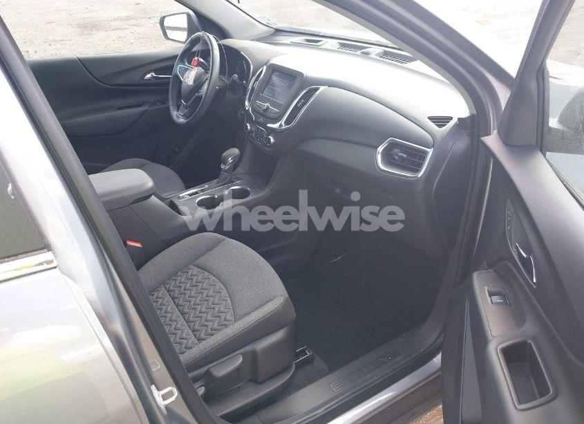 Photo 5 of 2023 Chevrolet Equinox FWD LT (VIN 3GNAXKEG5PL134847)