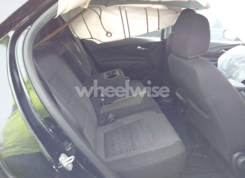 Photo 8 of 2023 Chevrolet Equinox FWD LT (VIN 3GNAXKEG5PL153821)