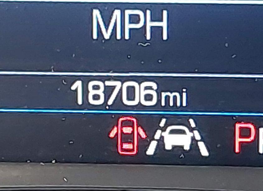 Photo 16 of 2023 Chevrolet Equinox FWD LT (VIN 3GNAXKEG5PL243759)