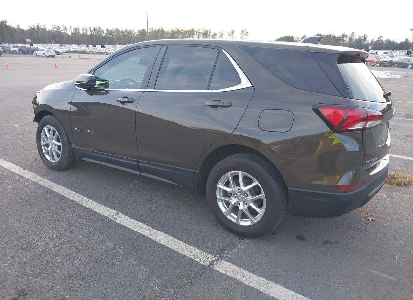 Photo 3 of 2023 Chevrolet Equinox FWD LT (VIN 3GNAXKEG5PL243759)