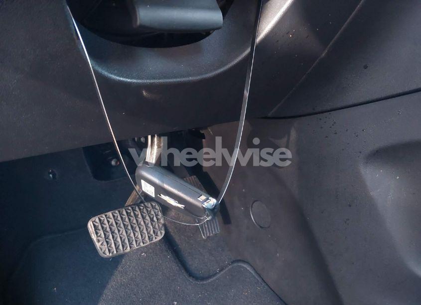 Photo 11 of 2024 Chevrolet Equinox FWD LT (VIN 3GNAXKEG5RL190354)