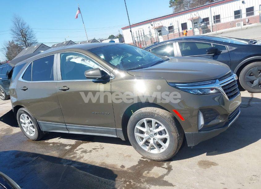 Photo 13 of 2024 Chevrolet Equinox FWD LT (VIN 3GNAXKEG5RL190354)