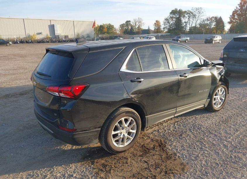 Photo 4 of 2024 Chevrolet Equinox FWD LT (VIN 3GNAXKEG5RL233557)
