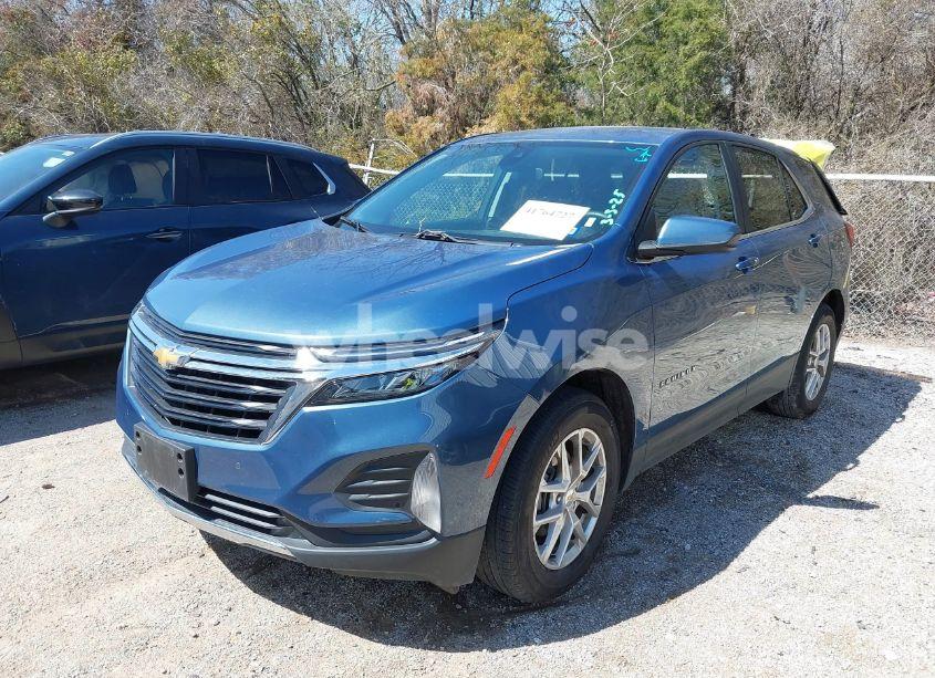Photo 2 of 2024 Chevrolet Equinox FWD LT (VIN 3GNAXKEG5RL365671)