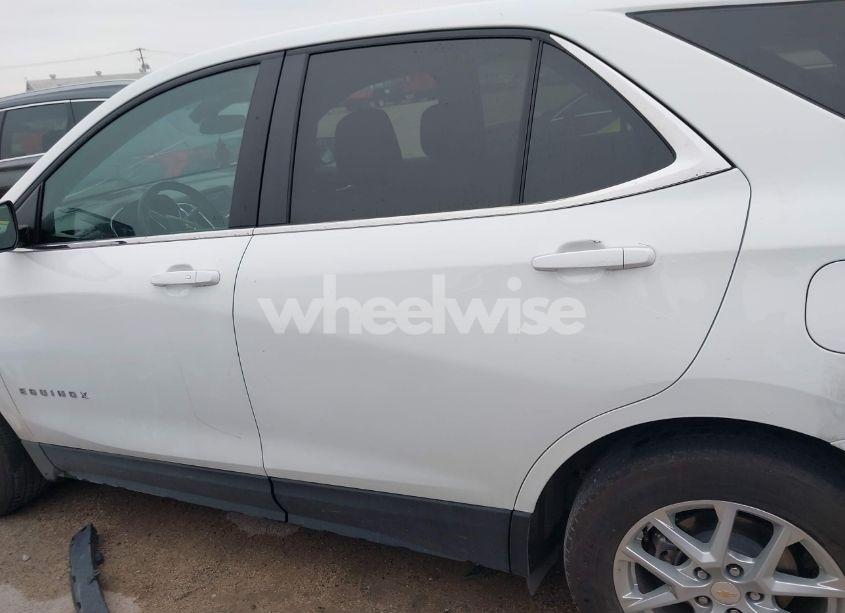 Photo 14 of 2024 Chevrolet Equinox FWD LT (VIN 3GNAXKEG5RS146263)