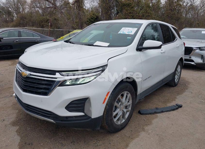 Photo 2 of 2024 Chevrolet Equinox FWD LT (VIN 3GNAXKEG5RS146263)