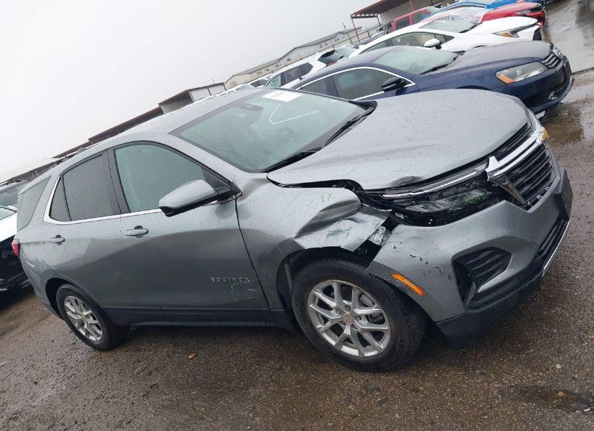 Photo 13 of 2024 Chevrolet Equinox FWD LT (VIN 3GNAXKEG5RS240403)