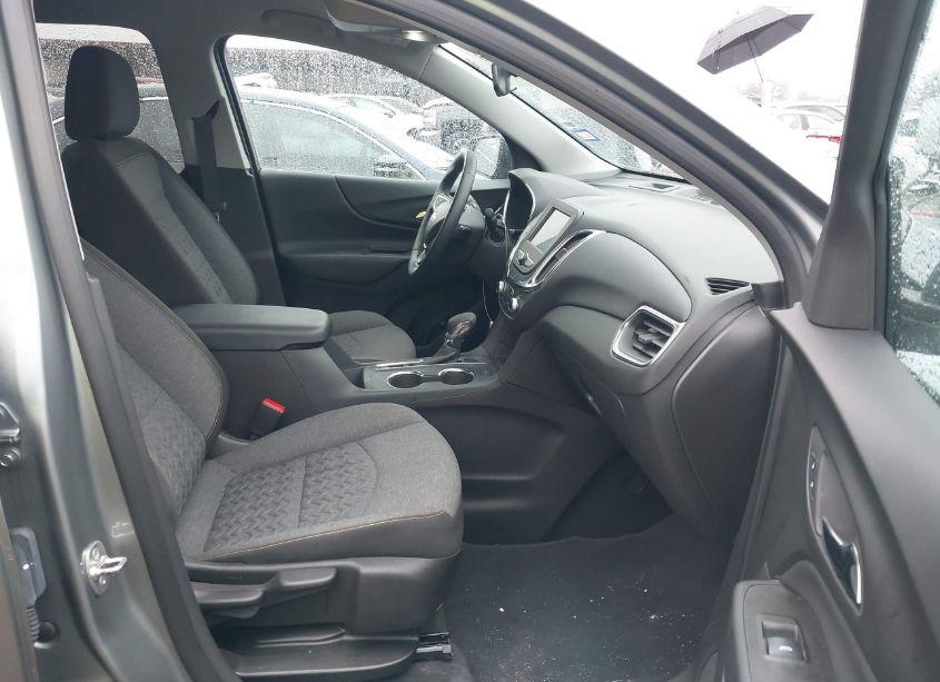 Photo 5 of 2024 Chevrolet Equinox FWD LT (VIN 3GNAXKEG5RS240403)