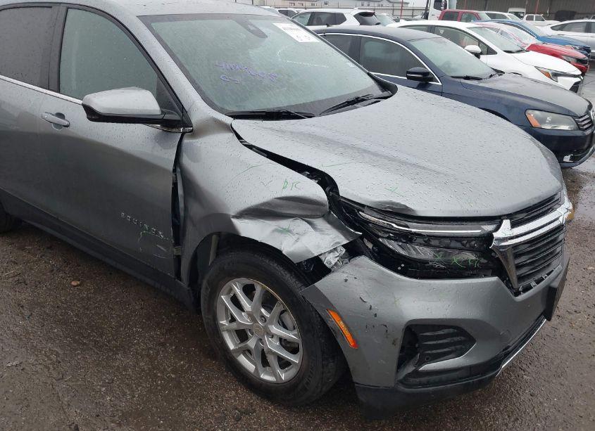 Photo 6 of 2024 Chevrolet Equinox FWD LT (VIN 3GNAXKEG5RS240403)