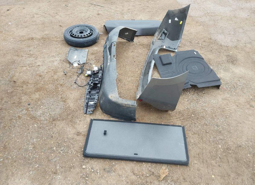 Photo 12 of 2024 Chevrolet Equinox FWD LT (VIN 3GNAXKEG5RS240420)