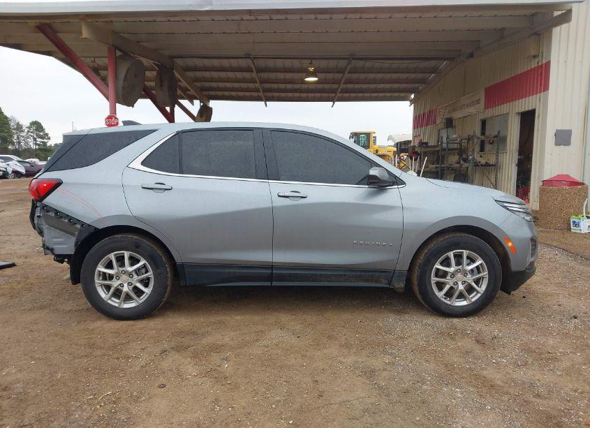 Photo 14 of 2024 Chevrolet Equinox FWD LT (VIN 3GNAXKEG5RS240420)