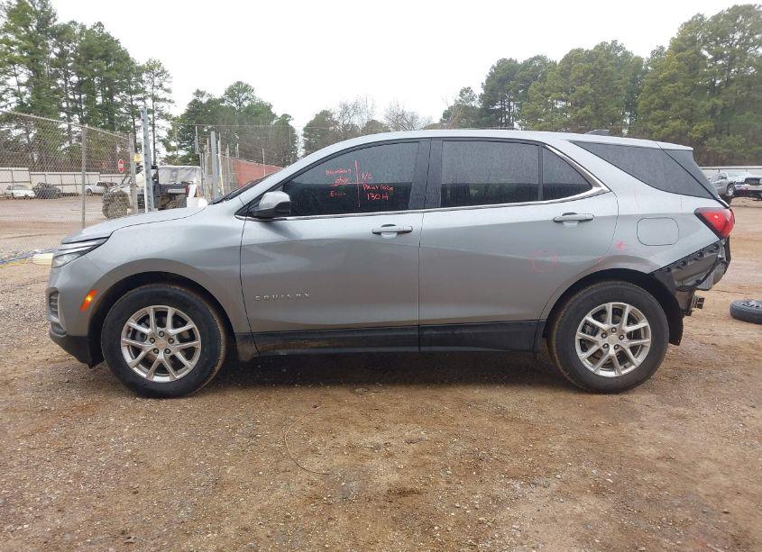 Photo 15 of 2024 Chevrolet Equinox FWD LT (VIN 3GNAXKEG5RS240420)