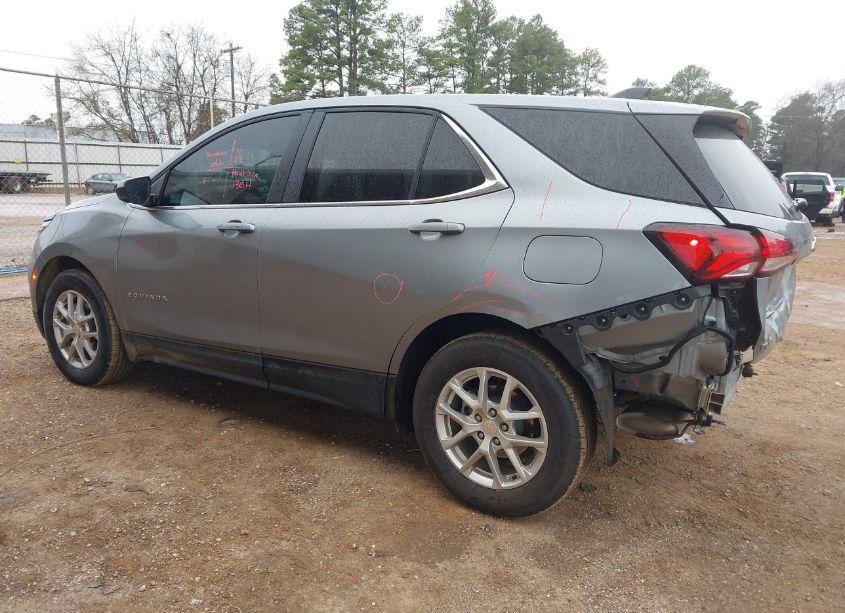 Photo 3 of 2024 Chevrolet Equinox FWD LT (VIN 3GNAXKEG5RS240420)