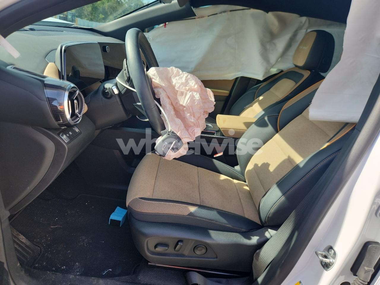 Photo 7 of 2025 CHEVROLET EQUINOX ACTIV (VIN 3GNAXKEG5SL131939)