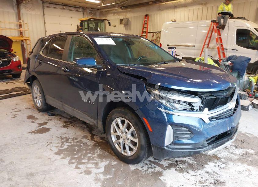 2023 Chevrolet Equinox FWD LT (VIN 3GNAXKEG6PL122352) main photo