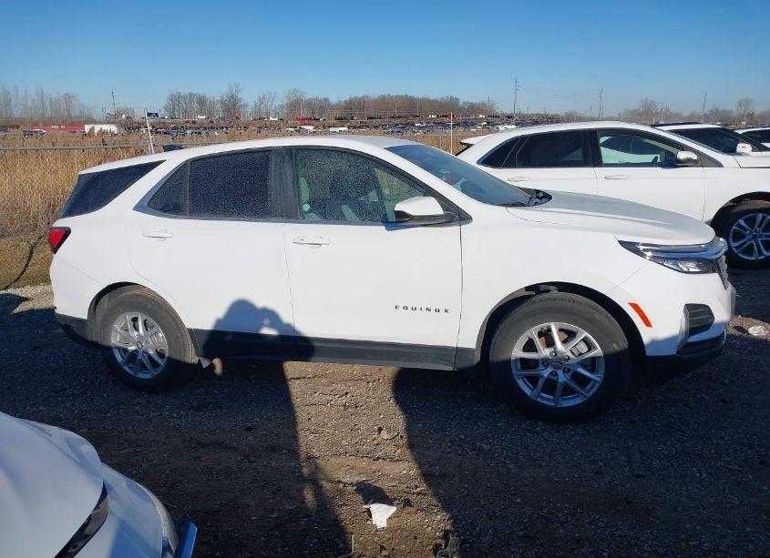 Photo 13 of 2023 Chevrolet Equinox FWD LT (VIN 3GNAXKEG6PS197056)